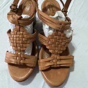 Clarks Women's Tan Sandals